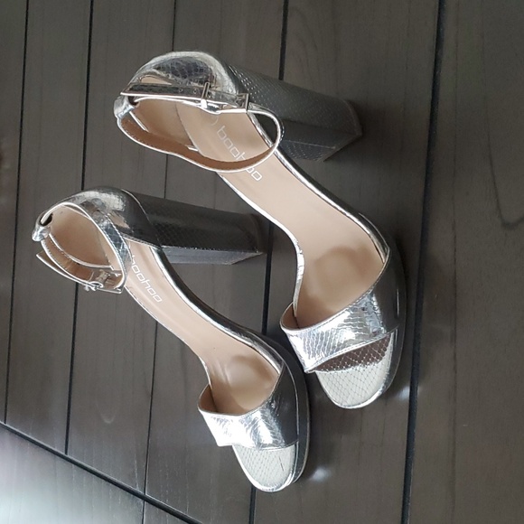 Boohoo Wide Width Snake Metallic Platform Heels, Metallic, US9 (UK7) NWOTs - Picture 2 of 16